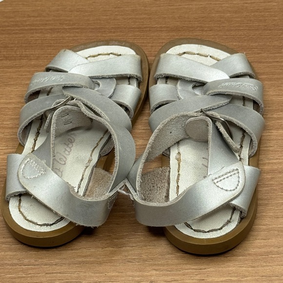 Salt Water Sandals Silver Leather Classic‎ Strappy Toddler Baby Girl Size 5 - Picture 3 of 6